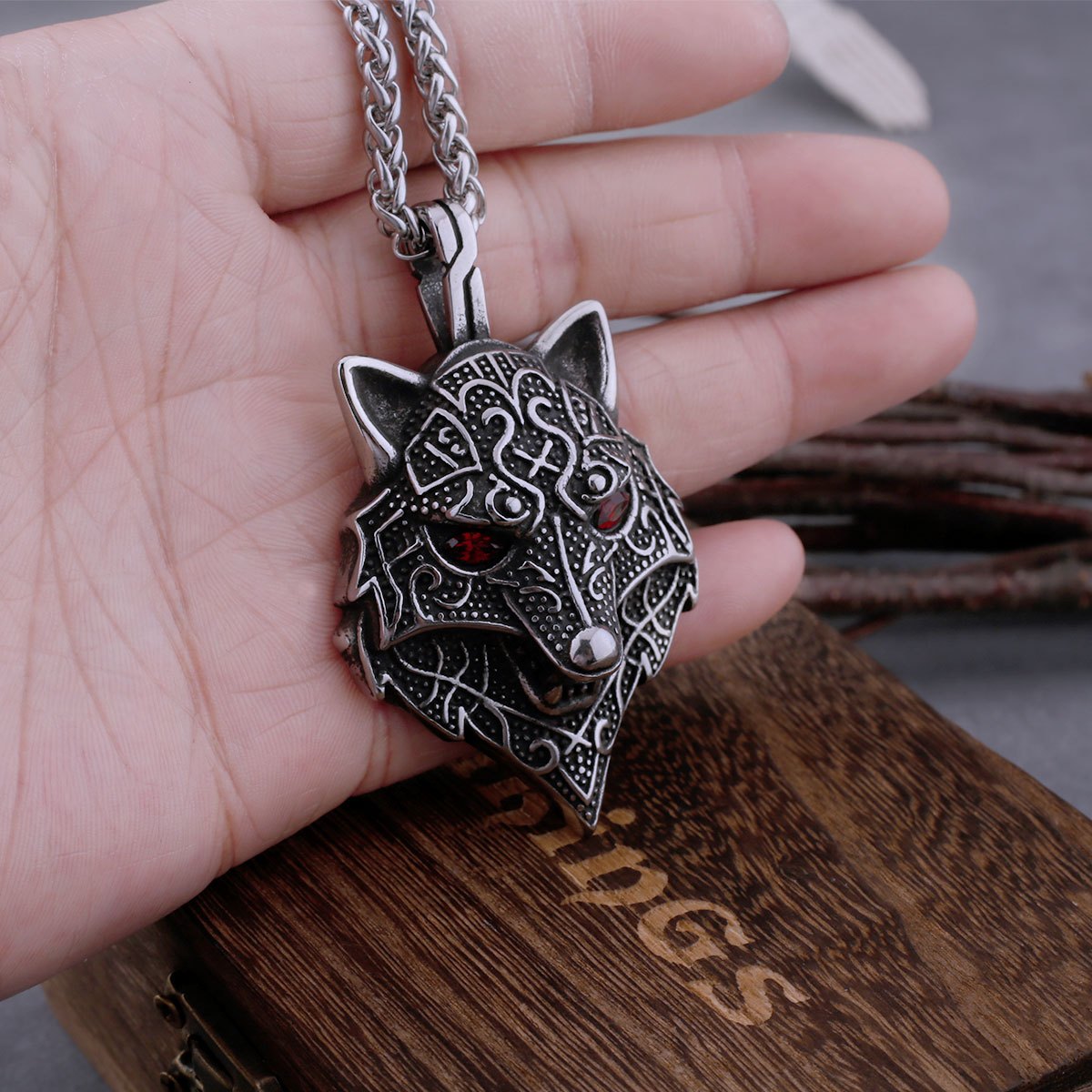 Viking Nordic Wolf Head Men's Necklace, Retro Style
